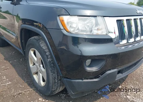 2013 Jeep Grand Cherokee Laredo z USA, uszkodzony, nr VIN 1C4RJFAG2DC505917